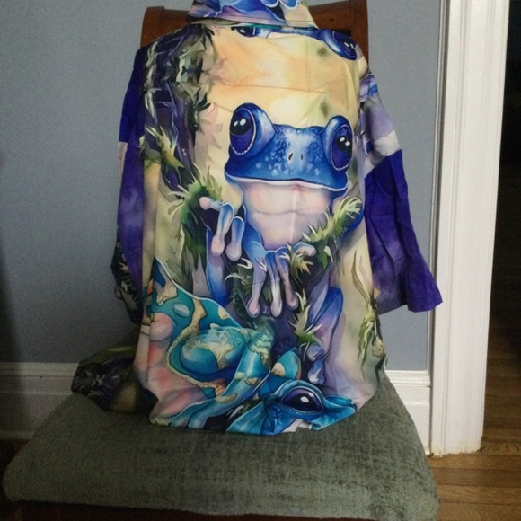 The Ultimate Frogs Shirt…nwot Mens unique design - Picture 7 of 13